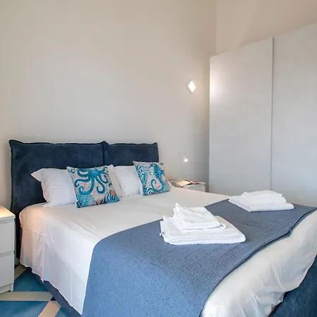 Blue Penthouse 아파트