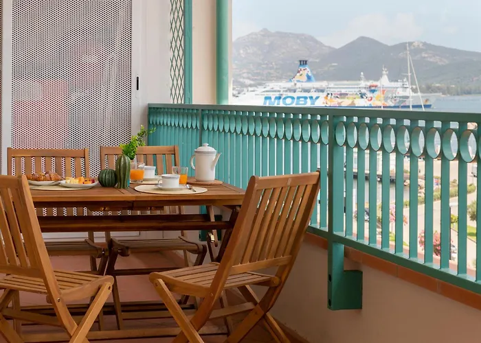 Daire Blue Penthouse Olbia